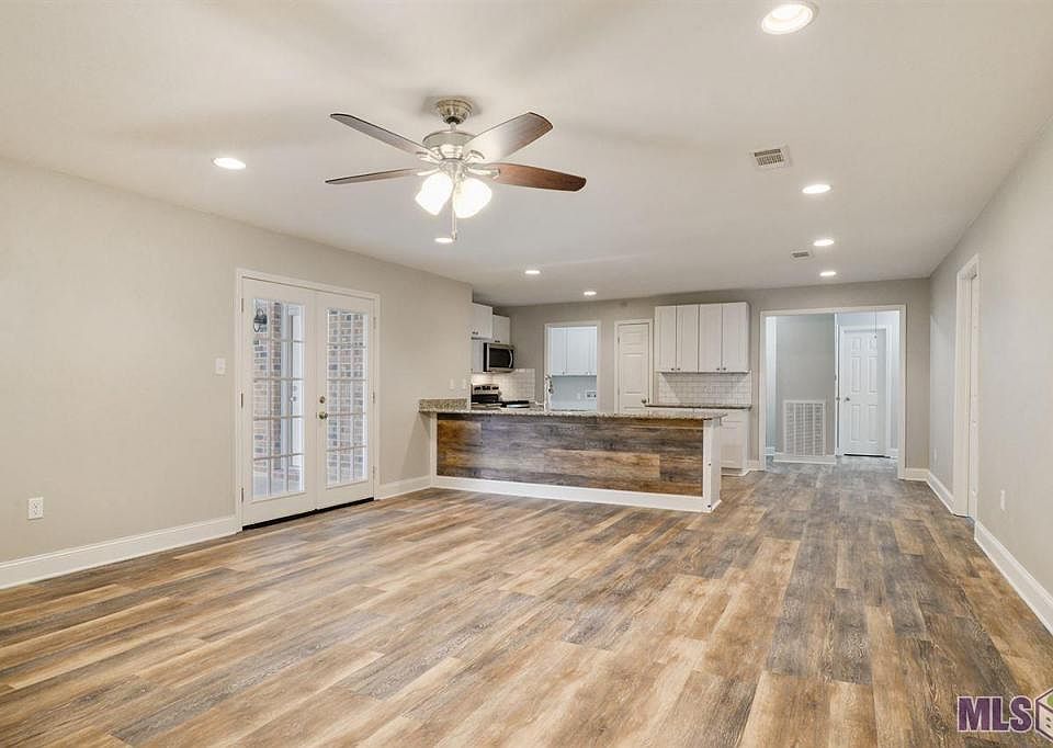 1st image of 25871 Shadow Brook Ave