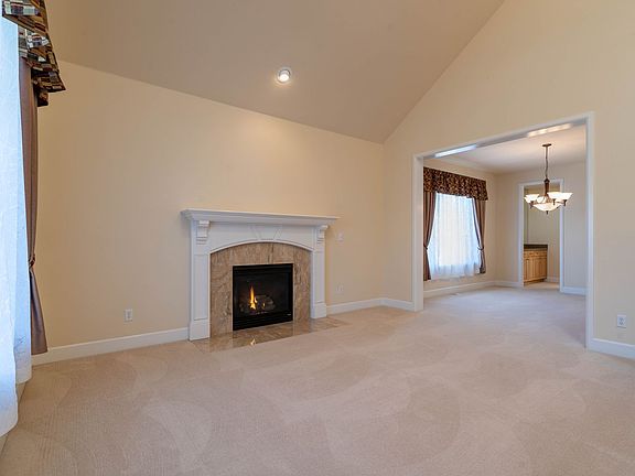 3rd image of 23829 SE 2nd Pl