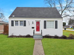 527 Clayton Rd, Hillside, IL 60162