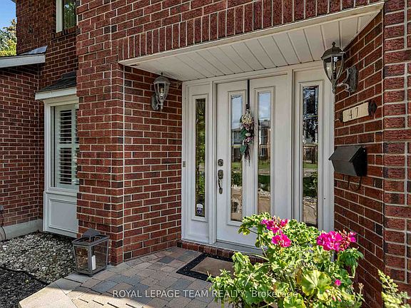 2nd image of 47 Stapledon Cres
