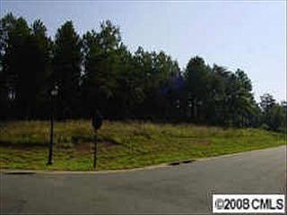 2nd image of 4001 Beechwood Spring Ln