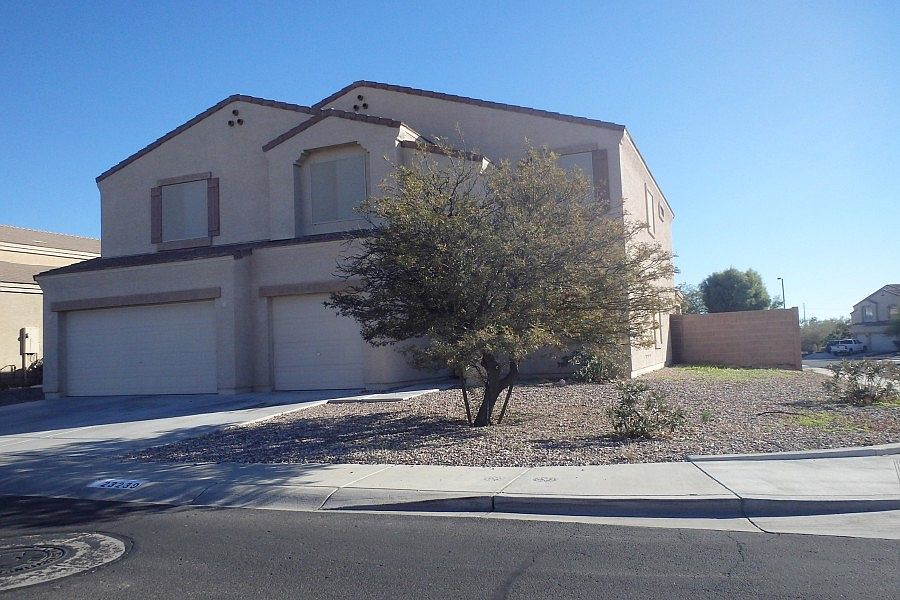 2nd image of 23239 W Kimberly Dr