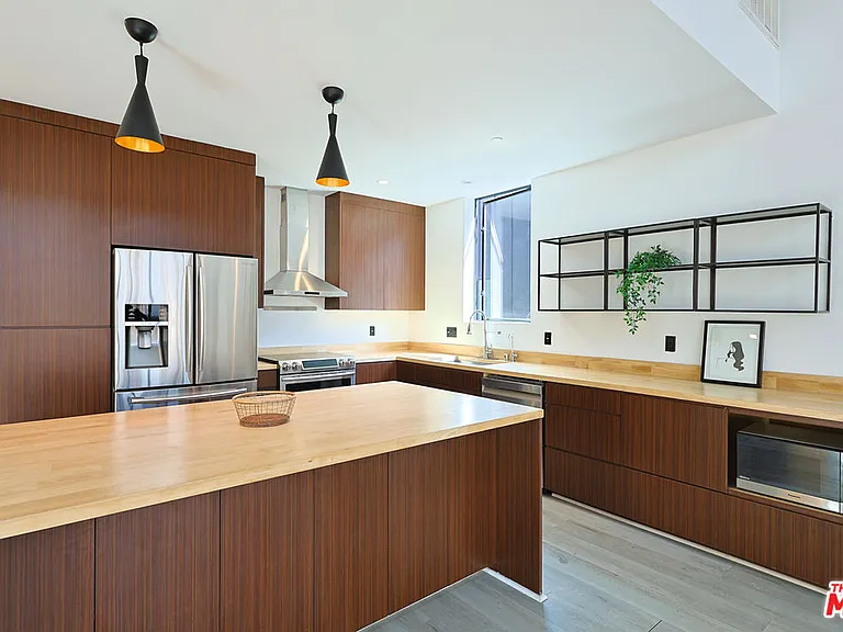 2230 Glendale Blvd — Photo 10