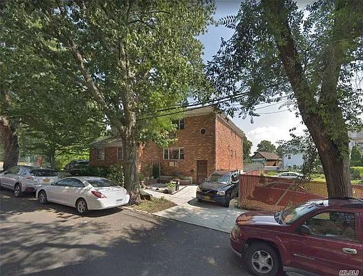 1st image of 8409 126th St
