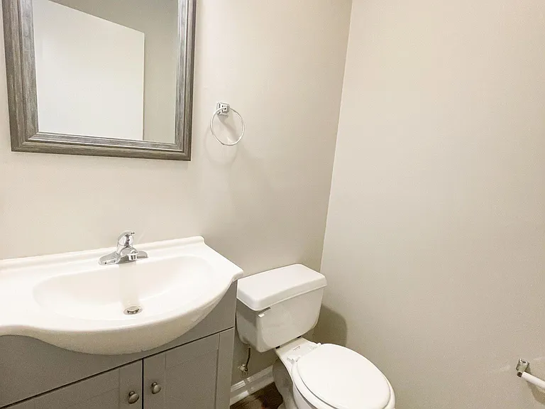 406 S Texas Ave — Photo 12