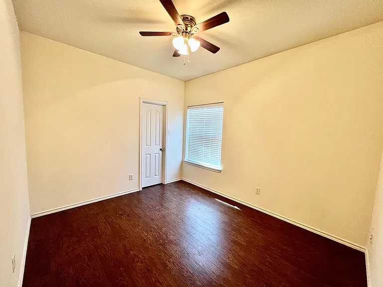 850 Mirabell Ct #850 — Photo 17