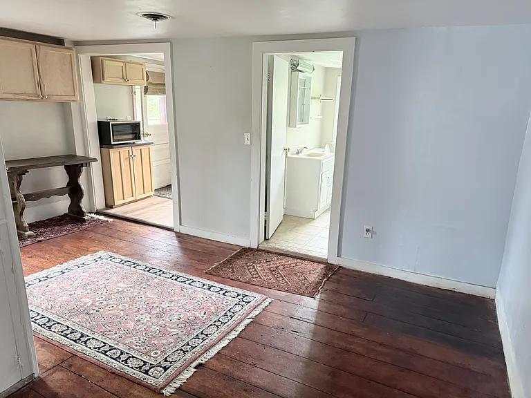 101 Boston Rd — Photo 2