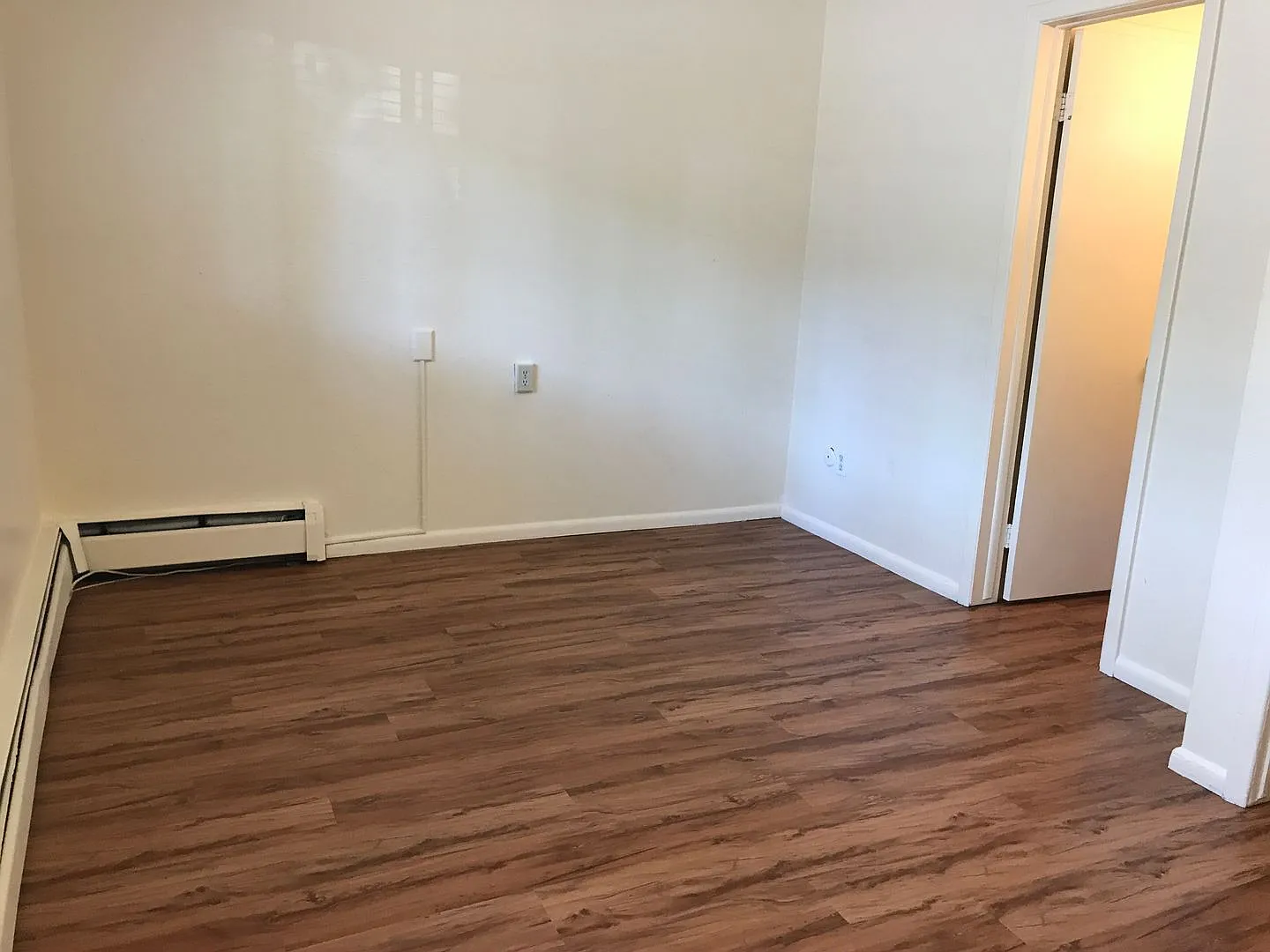 3 Bedroom Townhome Available Near CU!! — Photo 4