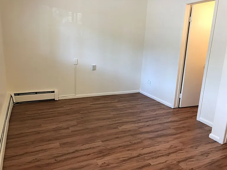 1065 University Ave #108 — Photo 4
