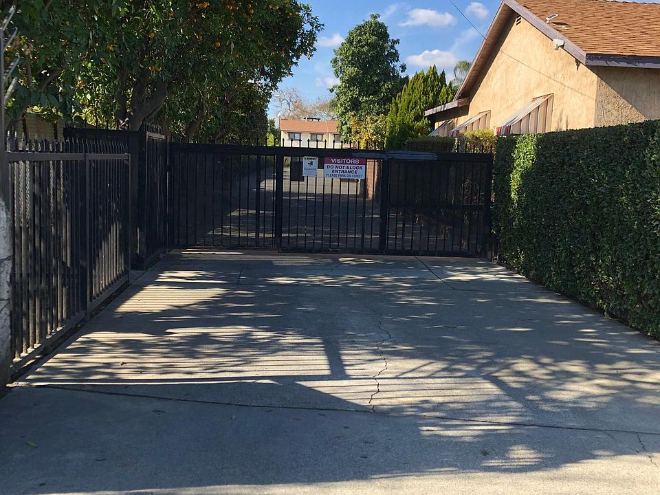 1st image of 4513 N Cypress Ave #D
