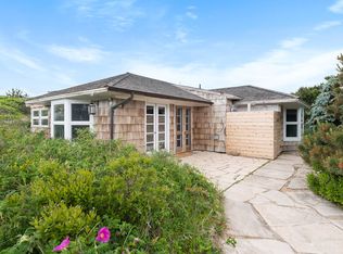 912 Whalers Ln, Amagansett, NY 11930