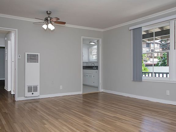 4th image of 652 Orange Grove Ave #J