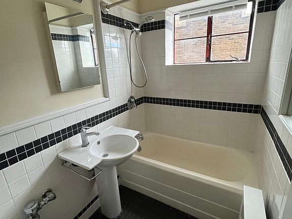 4th image of 2378 Euclid Heights Blvd #1