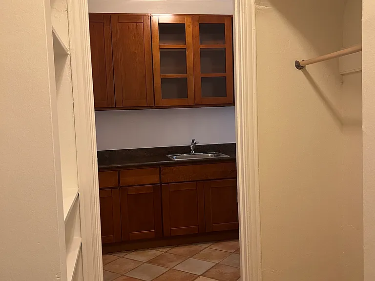 439 49th Street — Photo 3