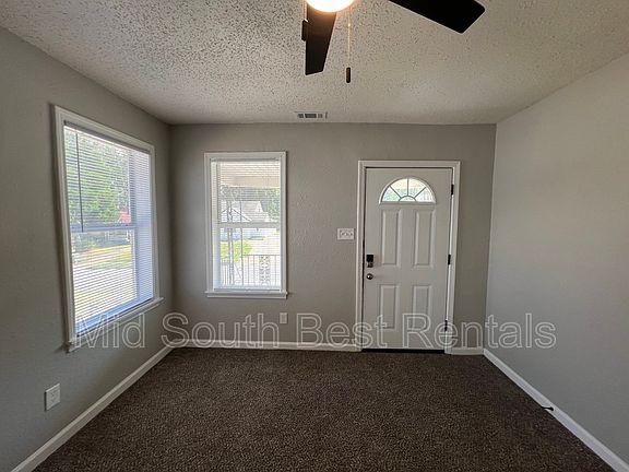 2nd image of 176 E Fernwood Ave