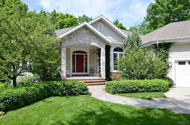1st image of 840 Silverwood Pl