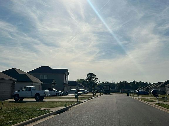 5th image of 2588 Halo Ln