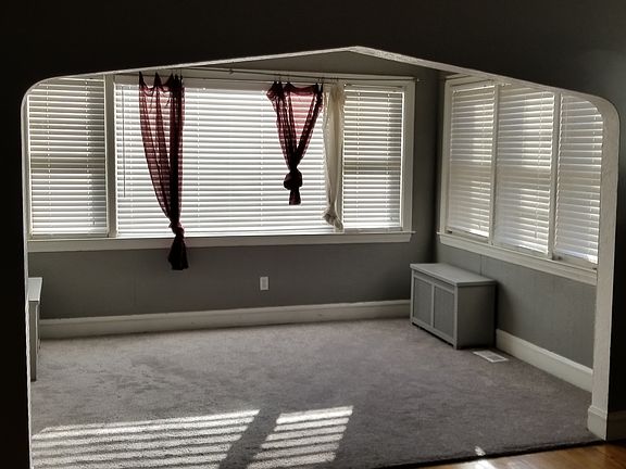 2nd image of 2324 Oak Park Ave