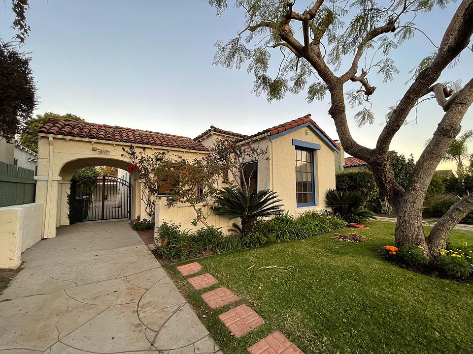 1st image of 2138 Malcolm Ave