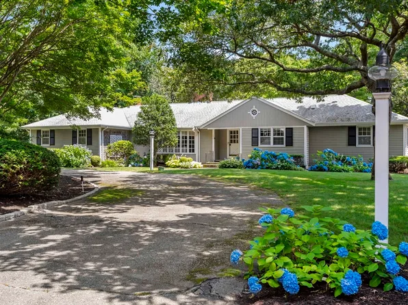 150 Green Dunes Dr, Barnstable, MA 02630