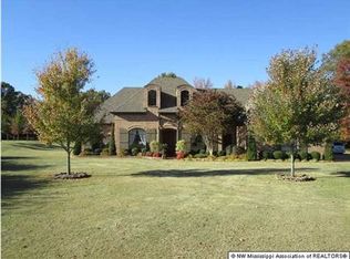 2557 Oakshire Cv, Hernando, MS 38632