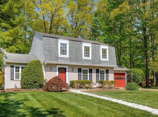 2404 Rosedown Dr, Reston, VA 20191