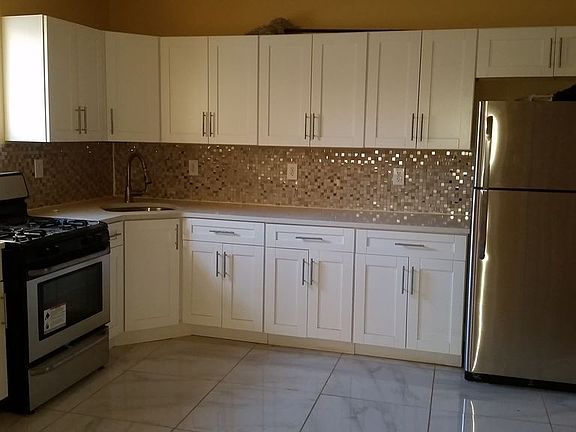 3rd image of 19104 Woodhull Ave #1A