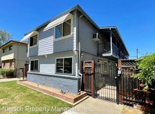 2415 T St APT 02, Sacramento, CA 95816