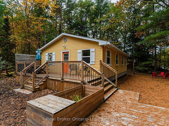 2nd image of 1326 Tiny Beaches Rd N