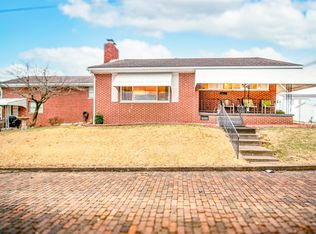 619 Greenup Ave, Raceland, KY 41169