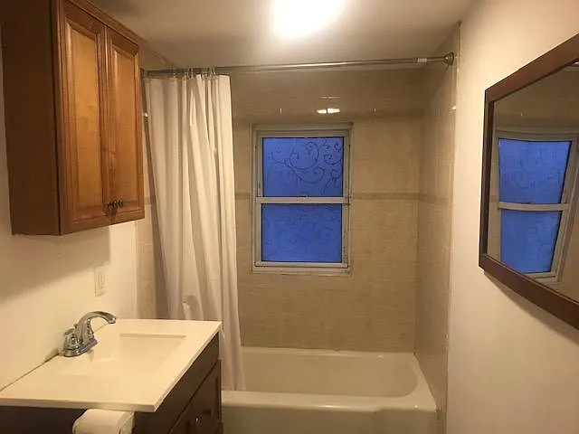 18 Hall St #2-R — Photo 9