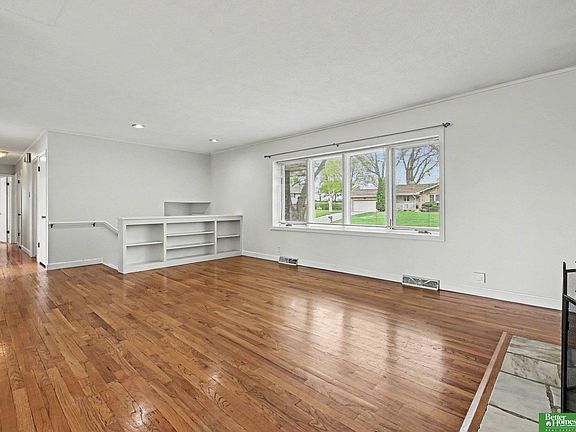 4th image of 12117 Shirley St