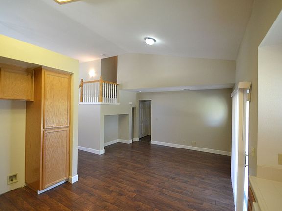 3rd image of 5633 Sun Glen Dr