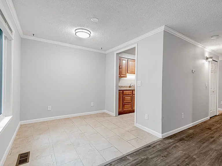 12119 Bel Red Rd #B103 — Photo 6
