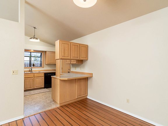 5th image of 1133 SE Teakwood Dr