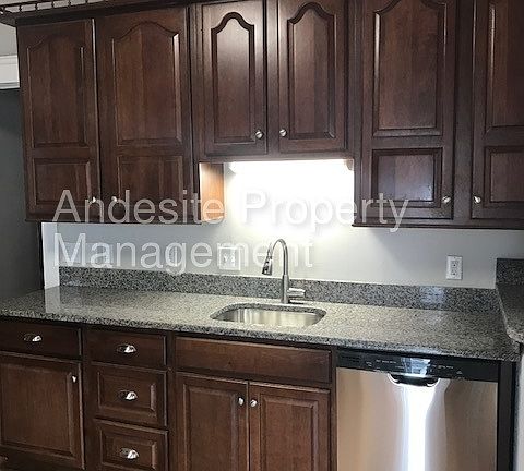 2nd image of 2059 Quail St