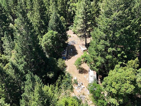 4th image of Zenia Lake Mountain Rd