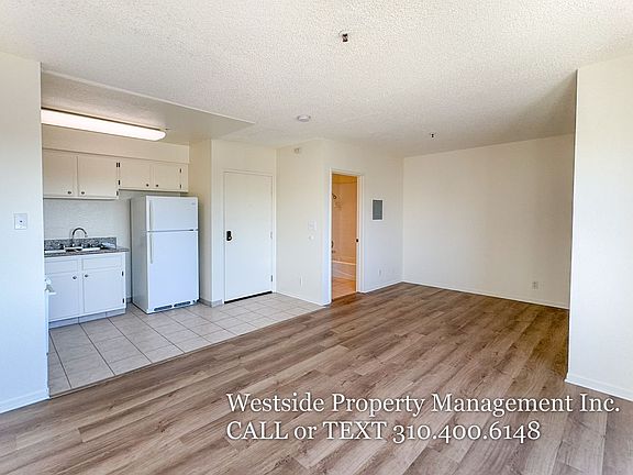 3rd image of 3848 Overland Ave APT 207