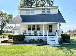 2954 N Downing Rd, Genoa, OH 43430