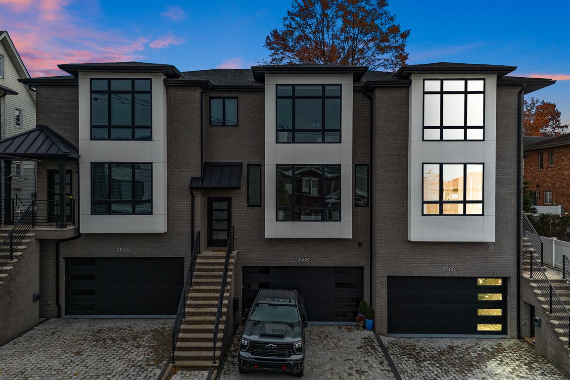 next background image