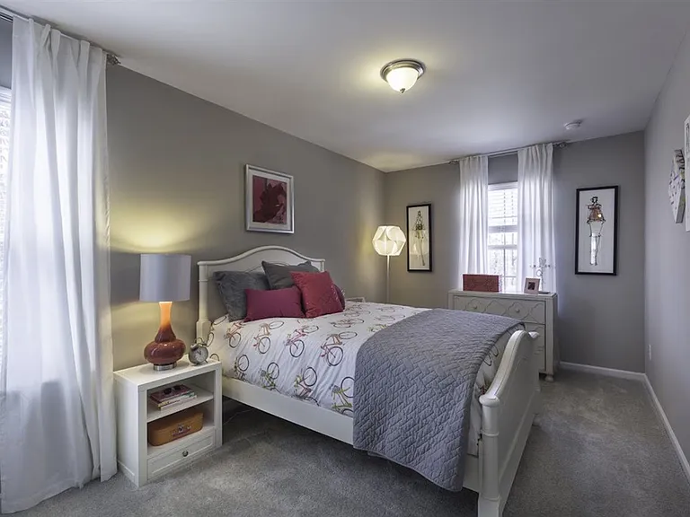 48 Hawkstone Dr — Photo 11