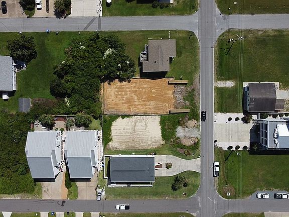 2nd image of 202 Ocean Blvd