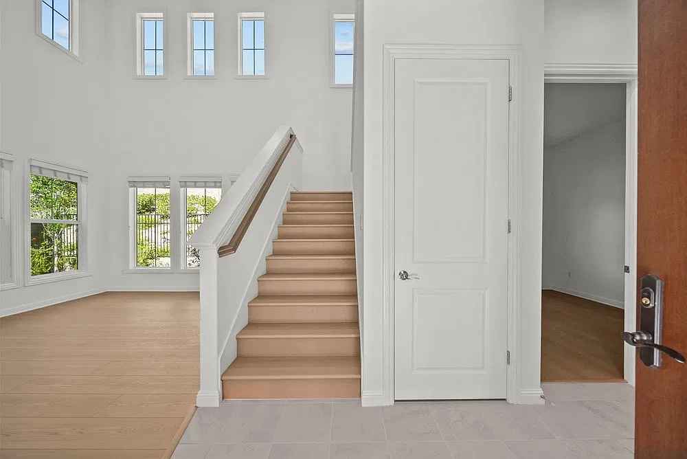 4 bed, 2100 sqft, $6,700 — Photo 3