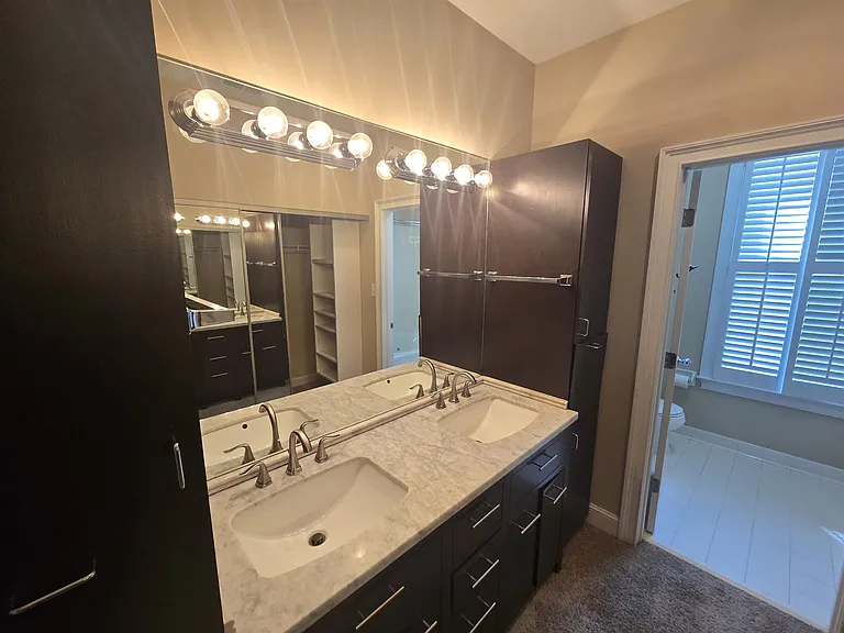 113 Village Ln — Photo 11