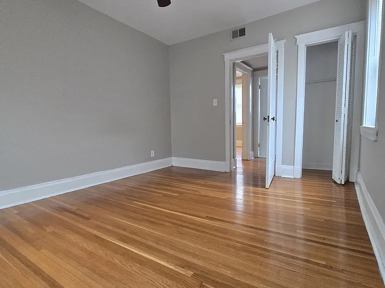 7208 Zephyr Pl — Photo 1