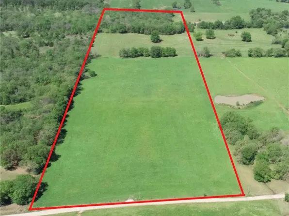 S 325th Rd, El Dorado Springs, MO 64744