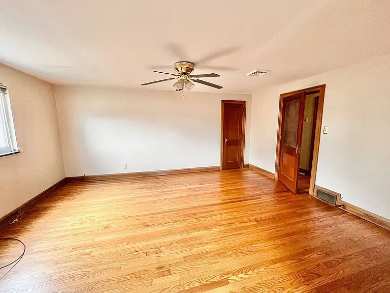 1614 Franklin Ave — Photo 15