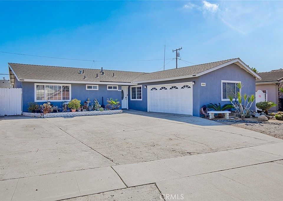 1st image of 10422 San Angelo Ave