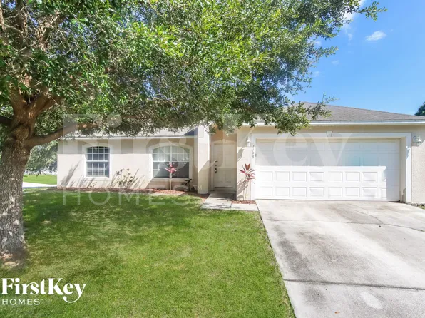 1198 Venus St SE, Palm Bay, FL 32909