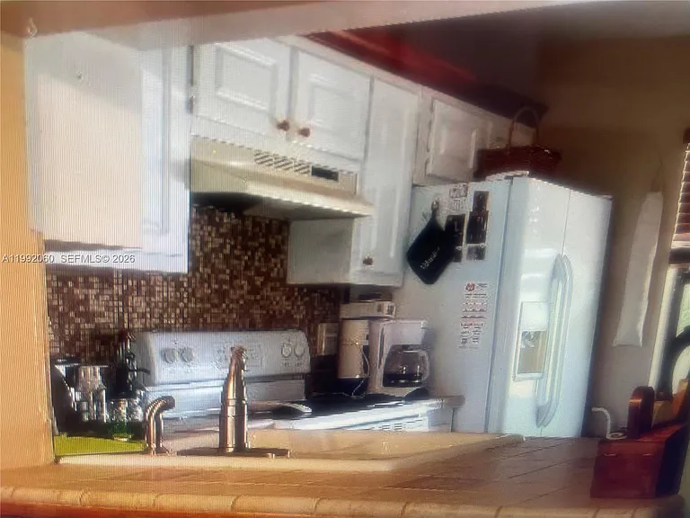 730 NW 106th Ter #730 — Photo 9